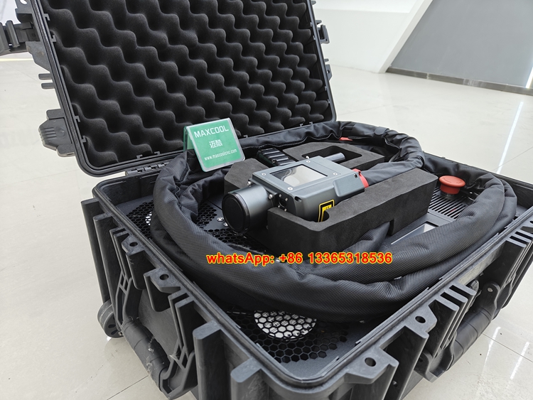 300W 200W 500W ハンドヘルドレーザー洗浄機 ポ - Portable Laser Rust Removal のレビューと価格